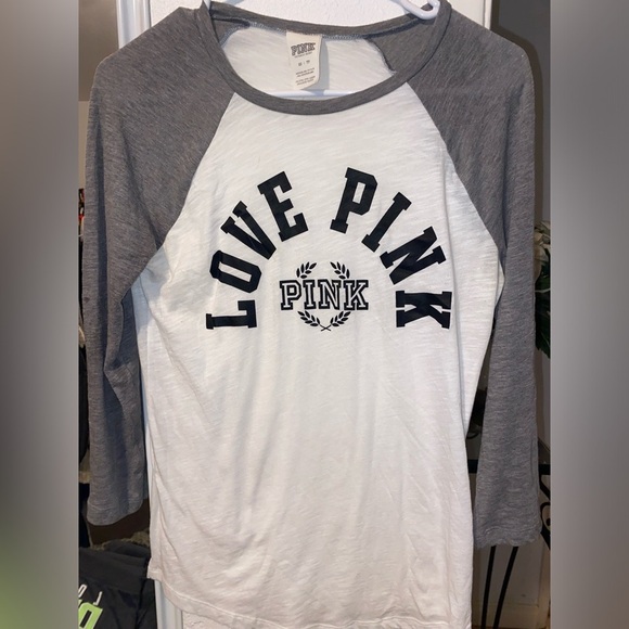 Victoria’s Secret PINK‎ Long Sleeve Baseball Tee - Picture 1 of 4